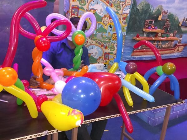 Twisting Balloon Art